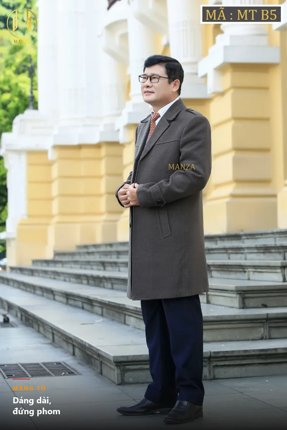 Măng tô dáng dài, đứng phom khi mặc