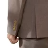 Bộ Vest Nam Trung Niên HG106 Màu Nâu Mới Nhất 2027 2 Cận cảnh tay áo đính khuy và mặt vải của vest nam trung niên HG106 màu nâu