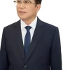 Vest nam trung niên HG110 nhìn nghiêng, phom áo và ve áo