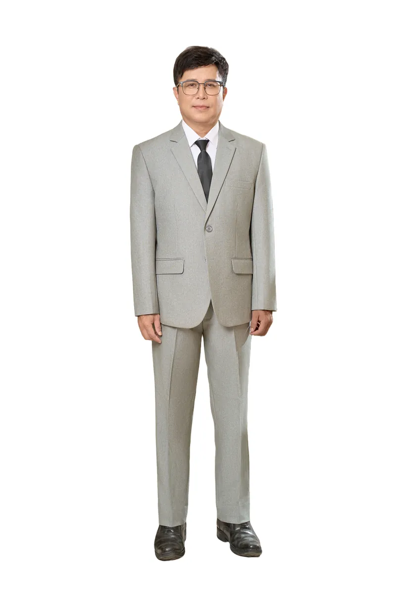 Bộ vest nam trung niên HG112 màu ghi sáng, dáng toàn thân, phối sơ mi trắng và cà vạt