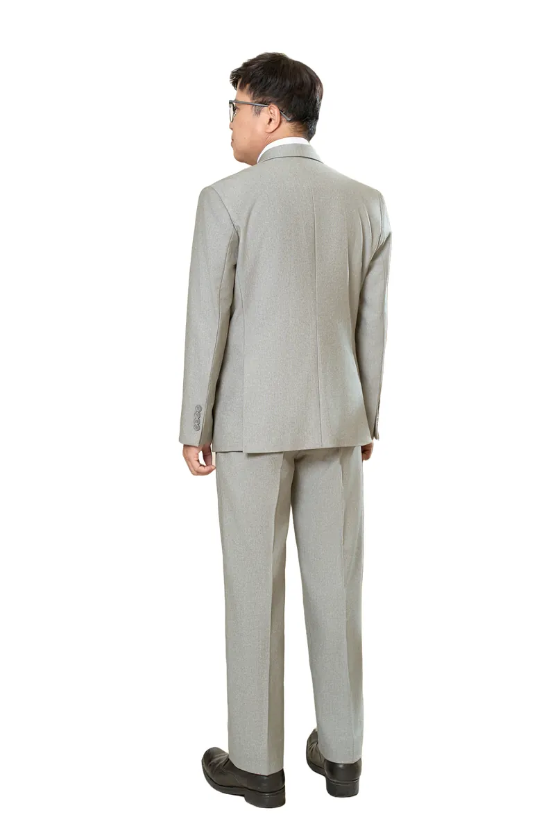 Mặt sau bộ vest nam trung niên HG112 màu ghi sáng, áo và quần âu ống đứng Mặt sau bộ vest nam trung niên HG112 màu ghi sáng, áo và quần âu ống đứng
